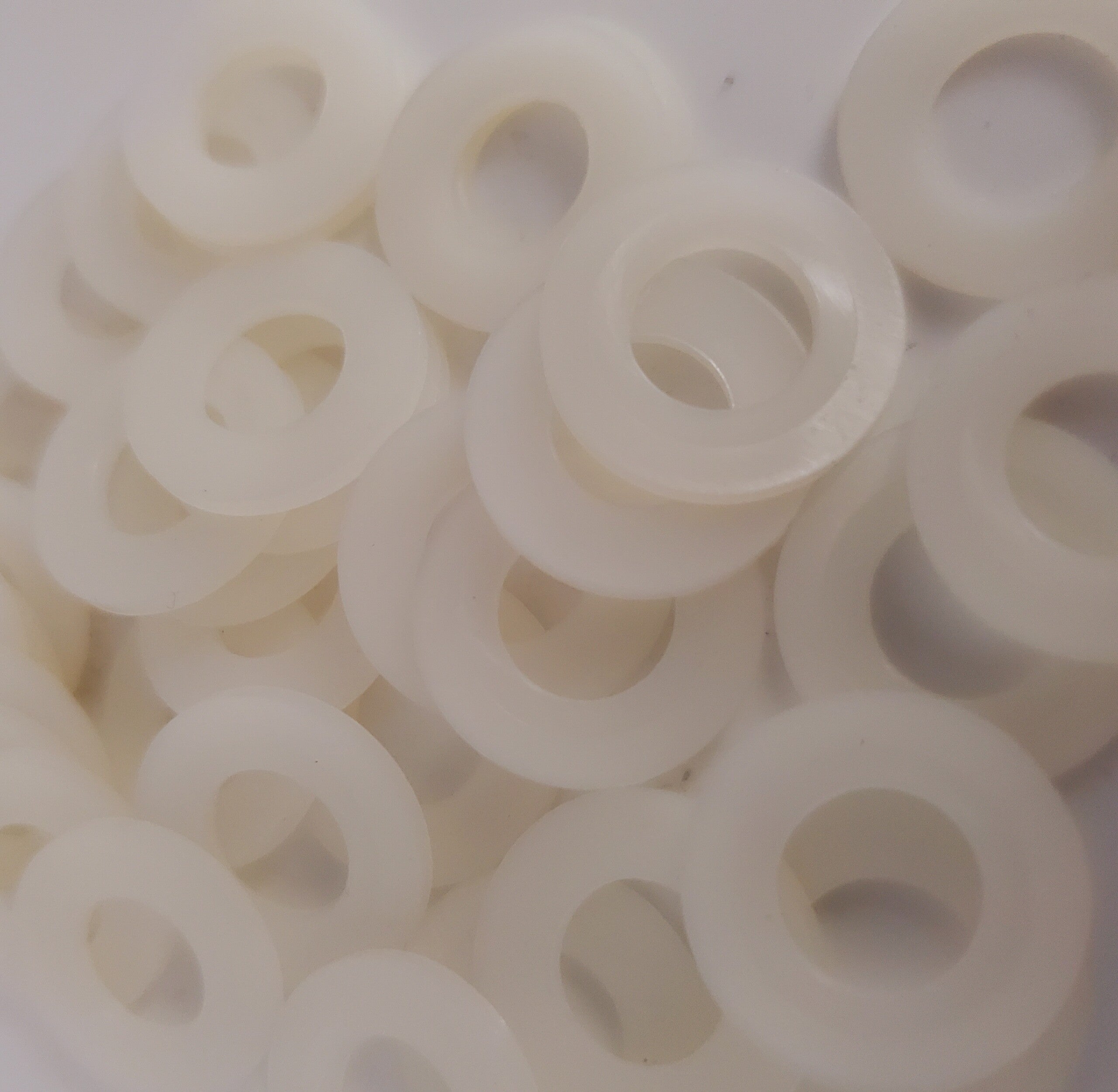 2 Nylon Washers – Niles Bottle Stoppers